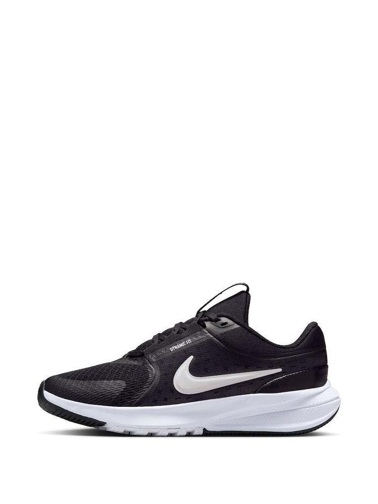 Nike Black/White Youth Star Runner 5 Trainers - Image 2 of 9 Nike Black/White Youth Star Runner 5 Trainers - Image 2 of 9