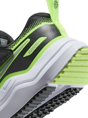 Nike Black/Volt Junior Cosmic Running Trainers - Image 9 of 9