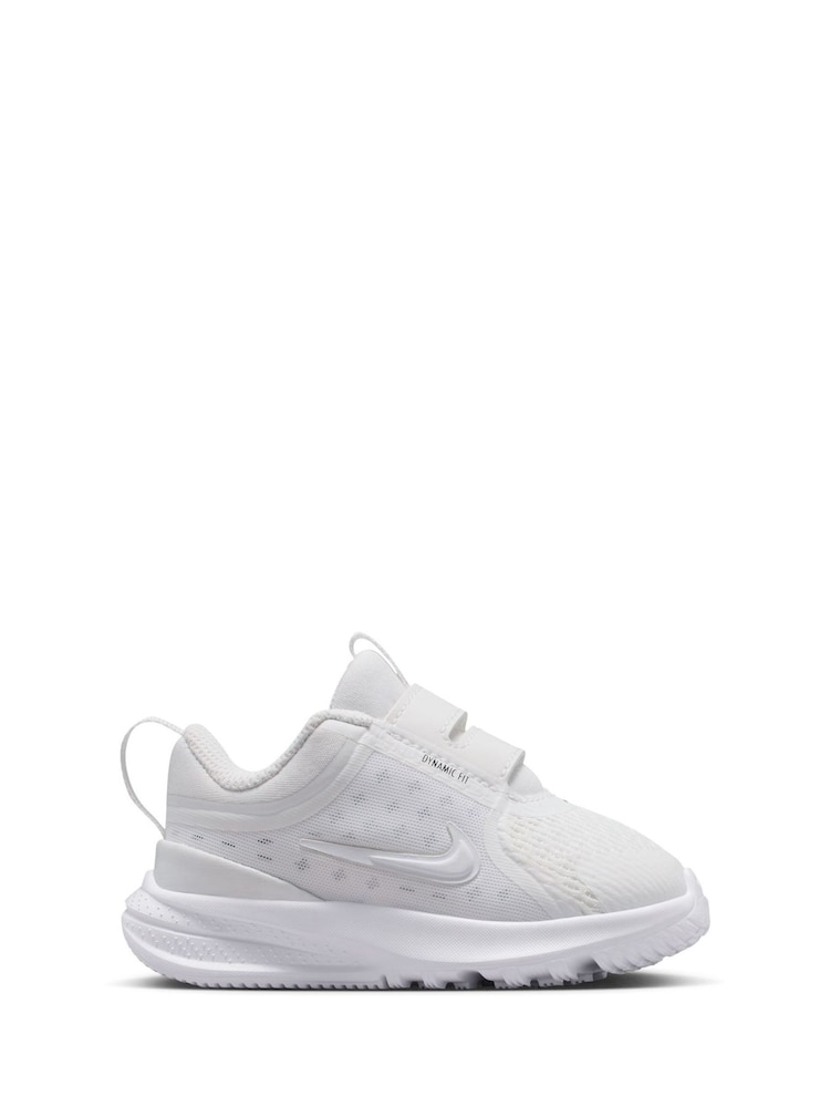 Nike White Infant Star Runner 5 Trainers - Image 1 of 10