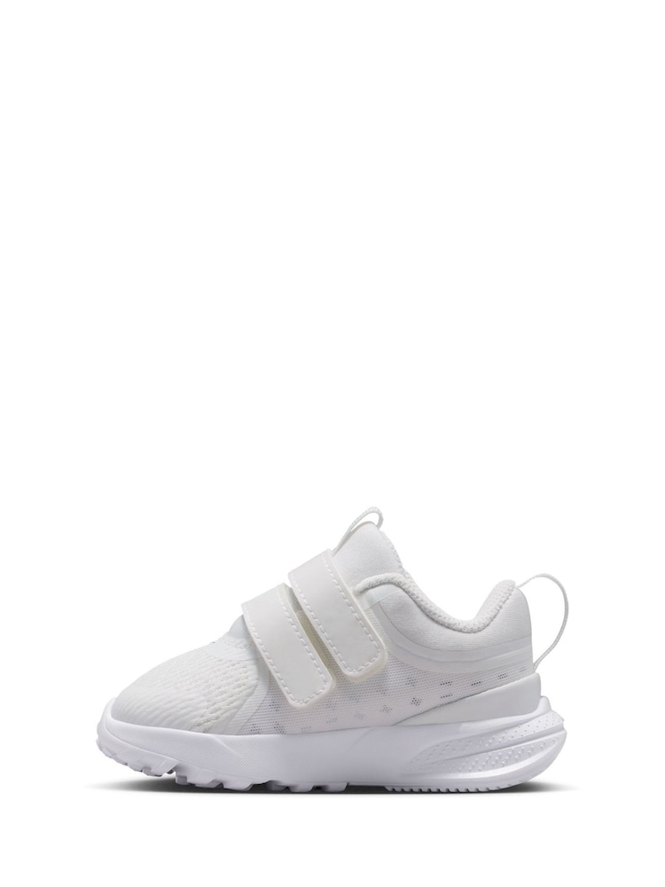 Nike White Infant Star Runner 5 Trainers - Image 2 of 10