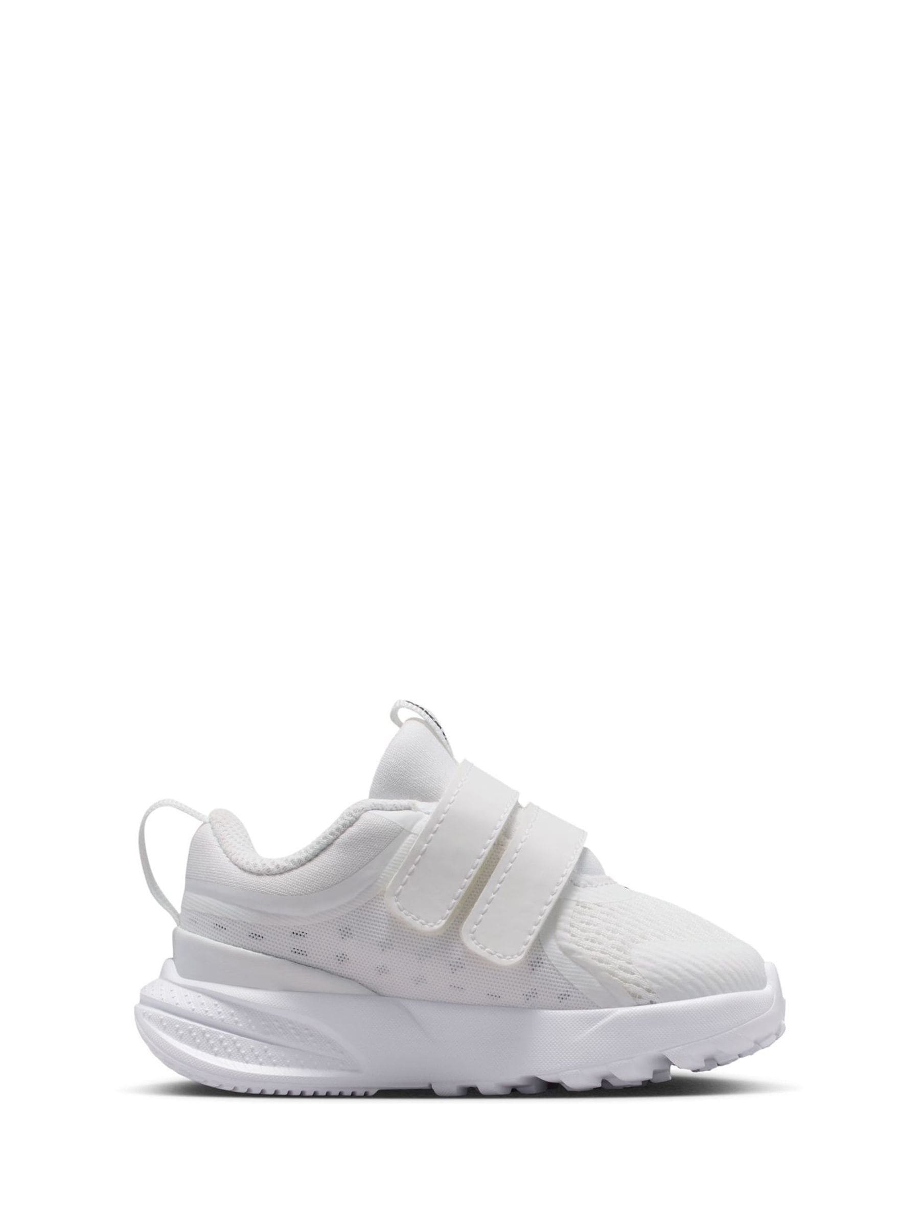 nike girls trainers white