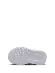 Nike White Infant Star Runner 5 Trainers - Image 8 of 10