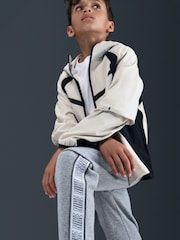 Dunkelgrau meliert - Nike Club+ Poly Taped Cargo Joggers - Bild 6 von 7