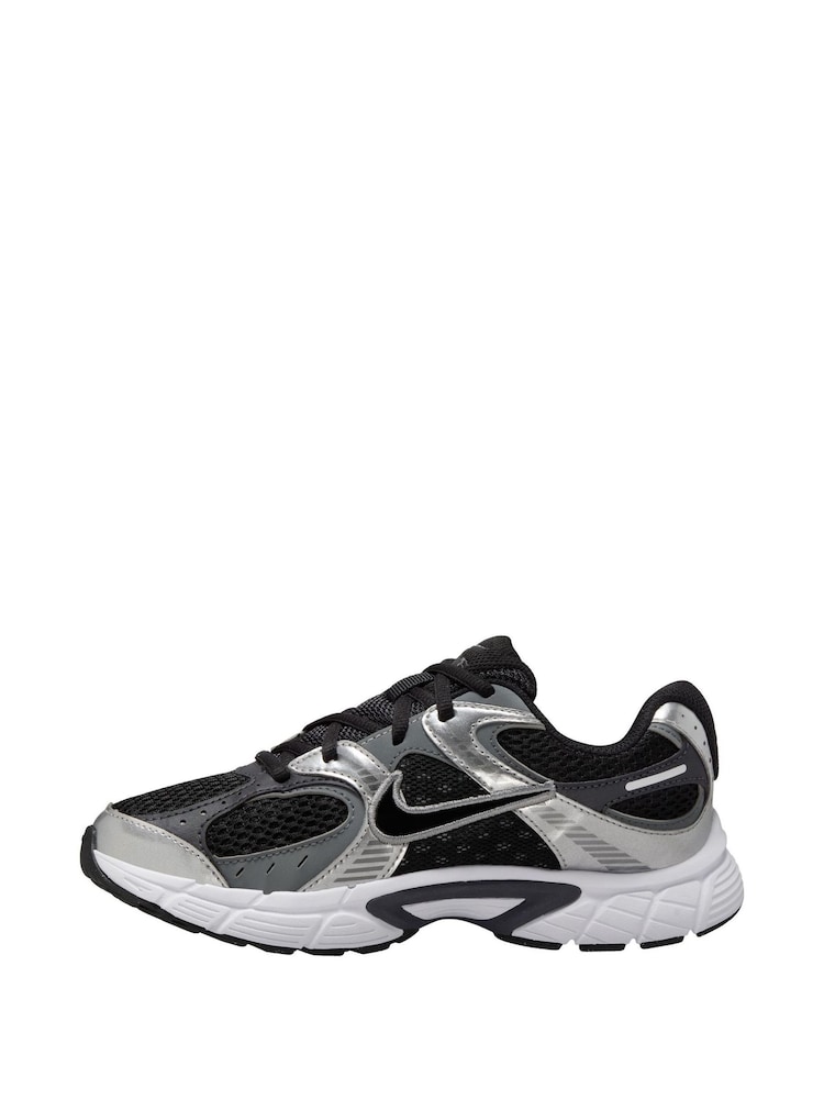 Nike Black Silver Grey Youth V5 Runner Trainers - Image 2 of 4
