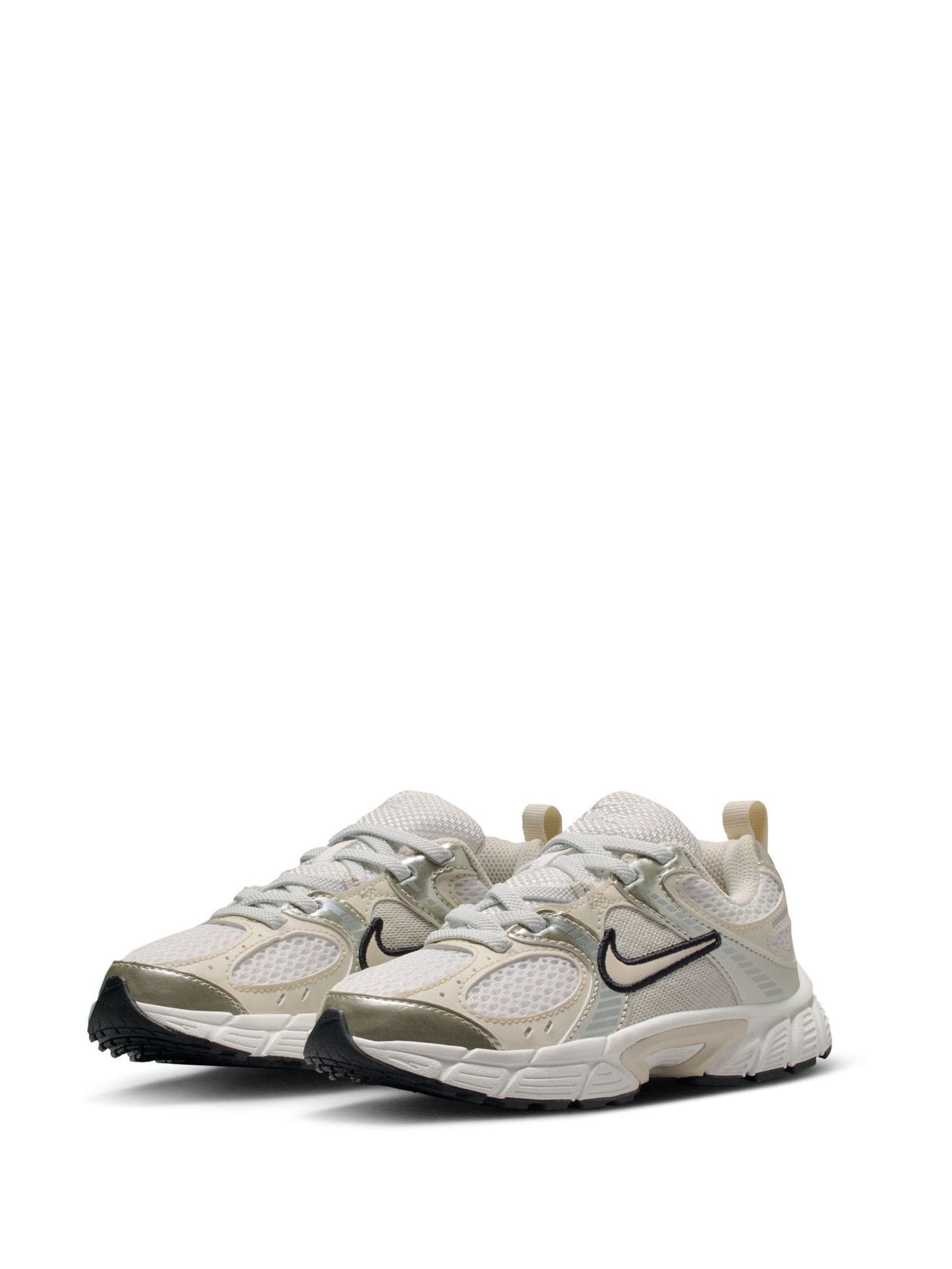 junior khaki nike trainers