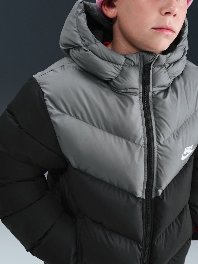 Nike Black Colour Block Puffer Jacket - Image 2 of 7 Nike Black Colour Block Puffer Jacket - Image 2 of 7