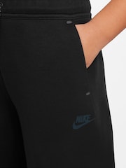 Nike Black Tech Fleece Shorts - Image 4 of 4