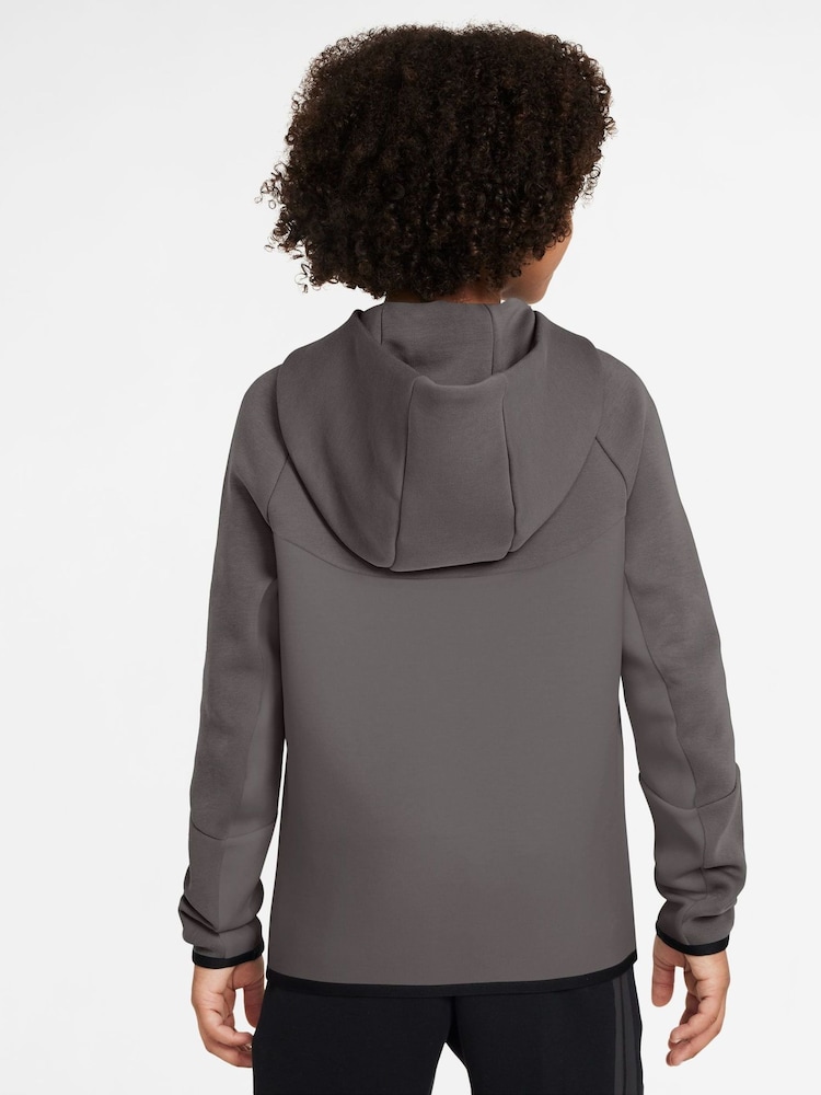 Nike Olive Green Tech Fleece Zip-Up Hoodie - Image 2 of 3 Nike Olive Green Tech Fleece Zip-Up Hoodie - Image 2 of 3