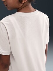 Nike White Chelsea FC Lion Graphic T-Shirt - Image 5 of 5