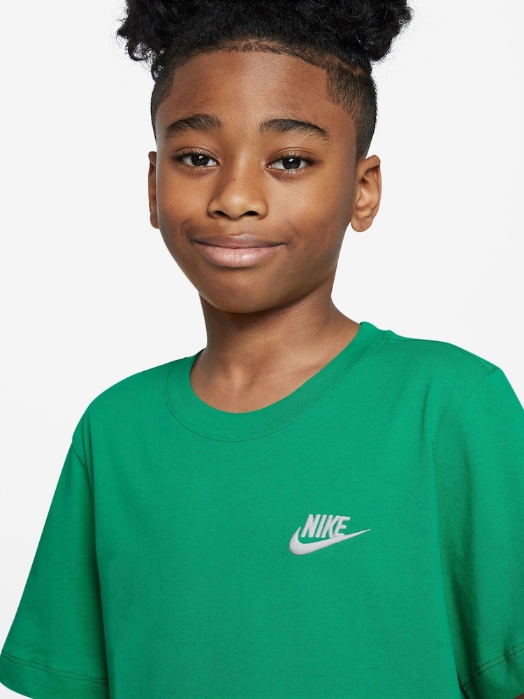 Nike Stadium Green Club T-Shirt - Image 3 of 3
