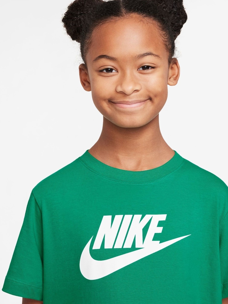 Nike Stadium Green HBR Logo T-Shirt - Image 3 of 3 Nike Stadium Green HBR Logo T-Shirt - Image 3 of 3