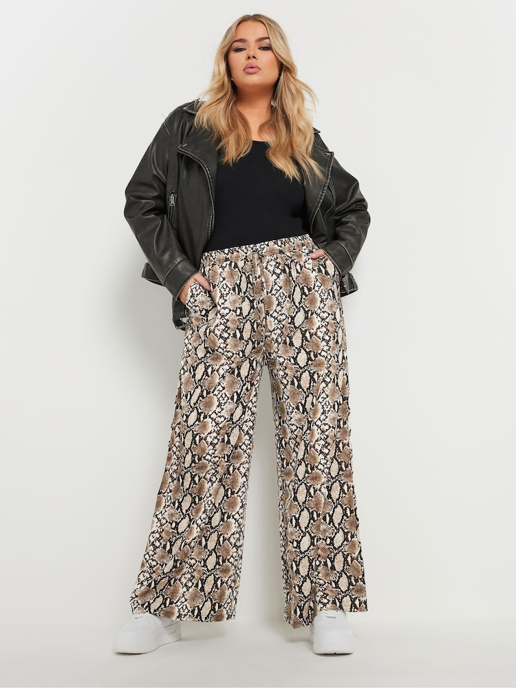 Pantalones Sin Cierres con Estampado de Serpiente de Yours Curve - Imagen 2 de 5 Pantalones Sin Cierres con Estampado de Serpiente de Yours Curve - Imagen 2 de 5