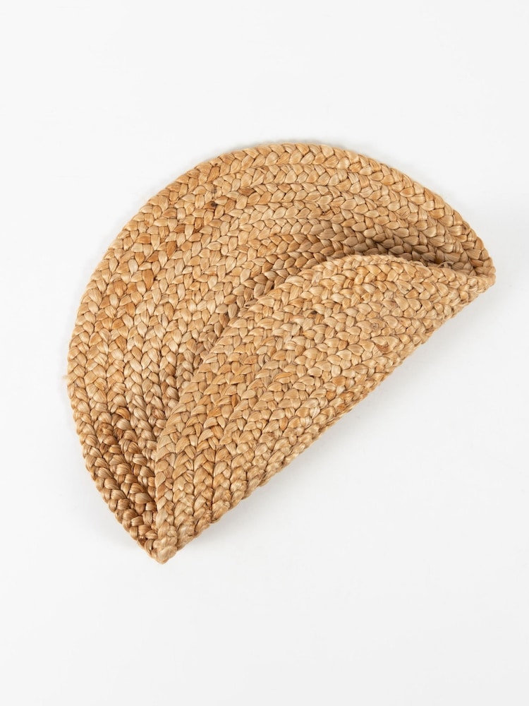 Esselle Natural Heaton 90x90cm Jute Circle Rug - Image 2 of 5
