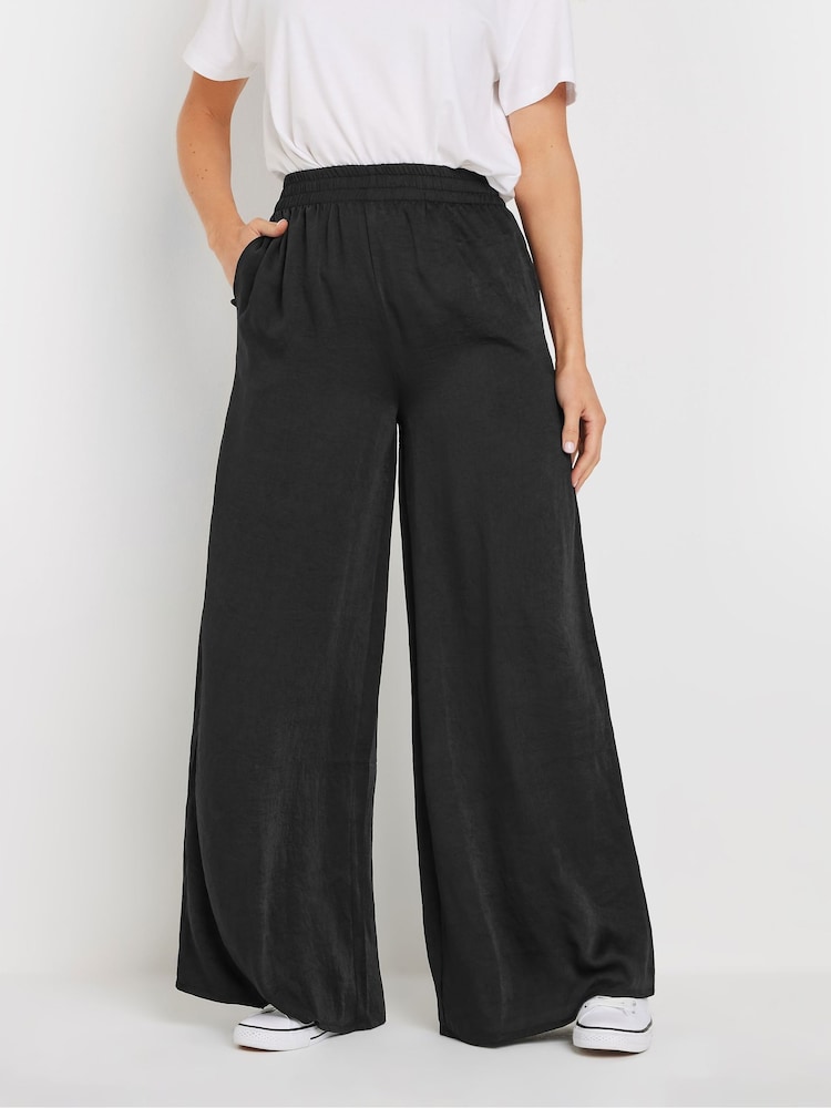 Schwarz - Long Tall Sally Schlaghose aus Satin mit weitem Bein - Bild 2 von 5 Schwarz - Long Tall Sally Schlaghose aus Satin mit weitem Bein - Bild 2 von 5