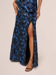 Adrianna Papell Blue Off Shoulder Jacquard Gown - Imagen 4 de 7