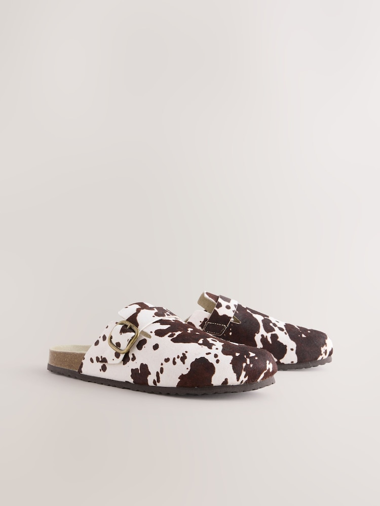 Cow Standard/Wide Fit Forever Comfort® Leather Footbed Clogs - Image 6 of 9