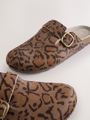 Leopardo - Zuecos con plantilla de piel de Forever Comfort® - Imagen 8 de 9