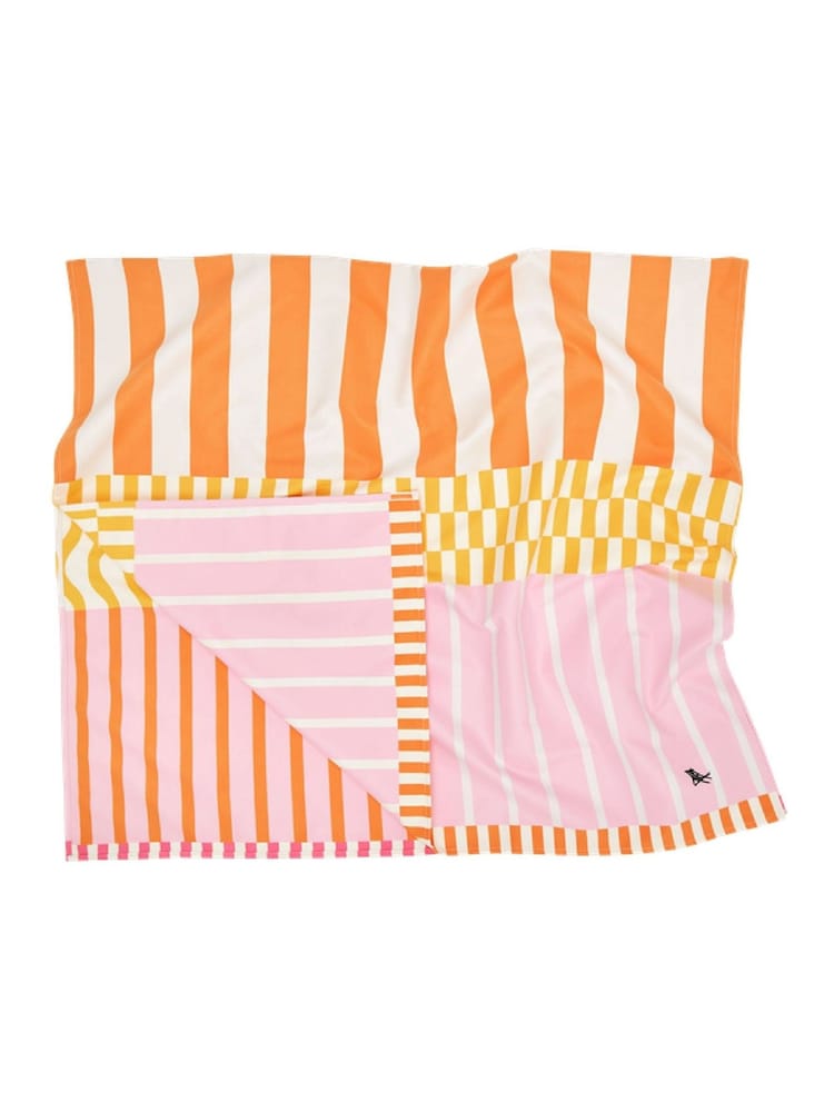 Dock & Bay Lemonade Waves Quick Dry Beach Towel - Image 4 of 6
