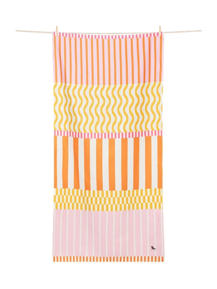 Dock & Bay Lemonade Waves Quick Dry Towel - Image 6 of 6