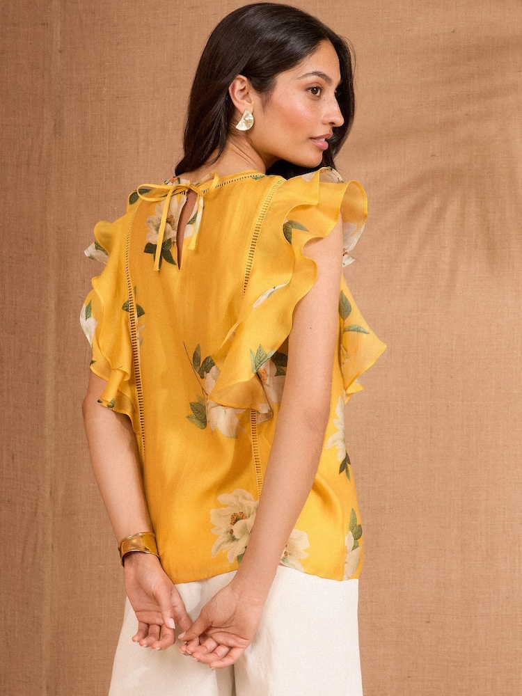 Love & Roses Buttermilk Yellow Short Sleeve Ruffle Pintuck Blouse - Image 4 of 4