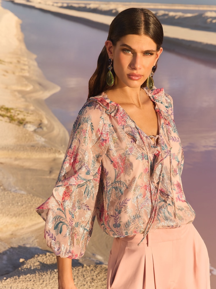 Bluza s 3/4 rokavi in zavezovanjem v kovinskem odtenku V&A I Love & Roses - Slika 2 iz 4 Bluza s 3/4 rokavi in zavezovanjem v kovinskem odtenku V&A I Love & Roses - Slika 2 iz 4