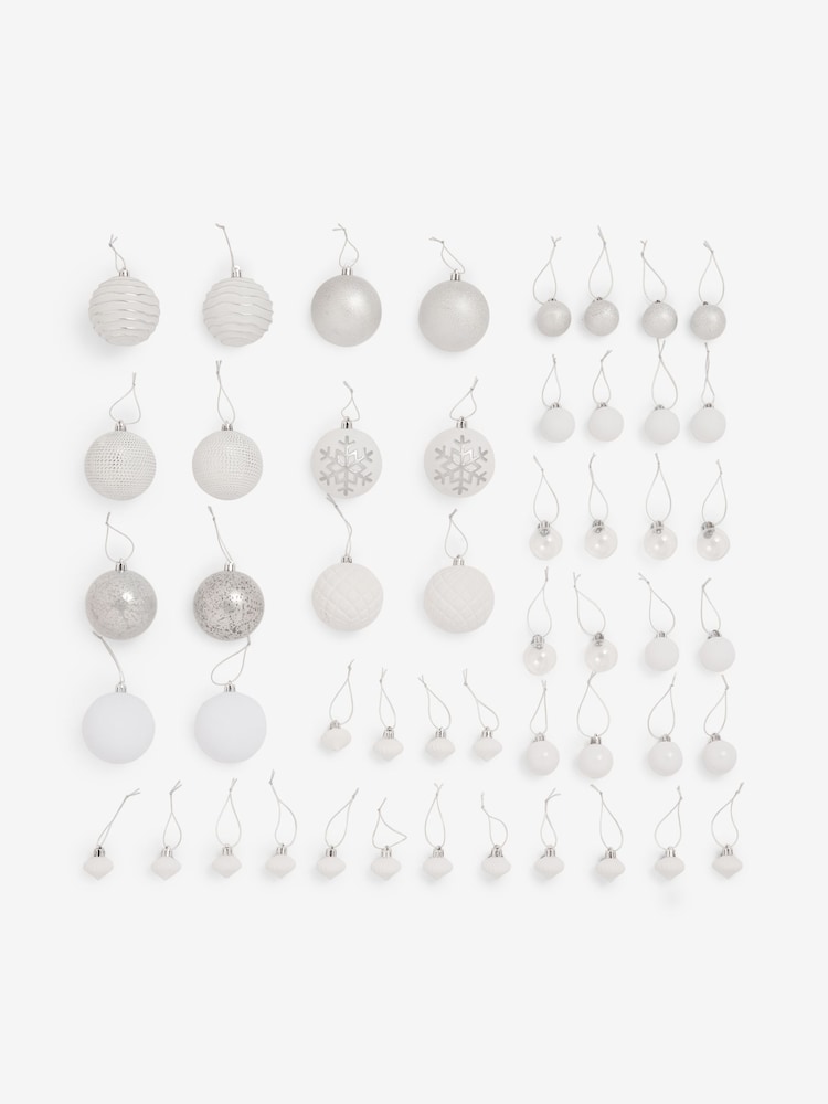 50 Pack White Shatterproof Christmas Baubles - Image 4 of 4 50 Pack White Shatterproof Christmas Baubles - Image 4 of 4