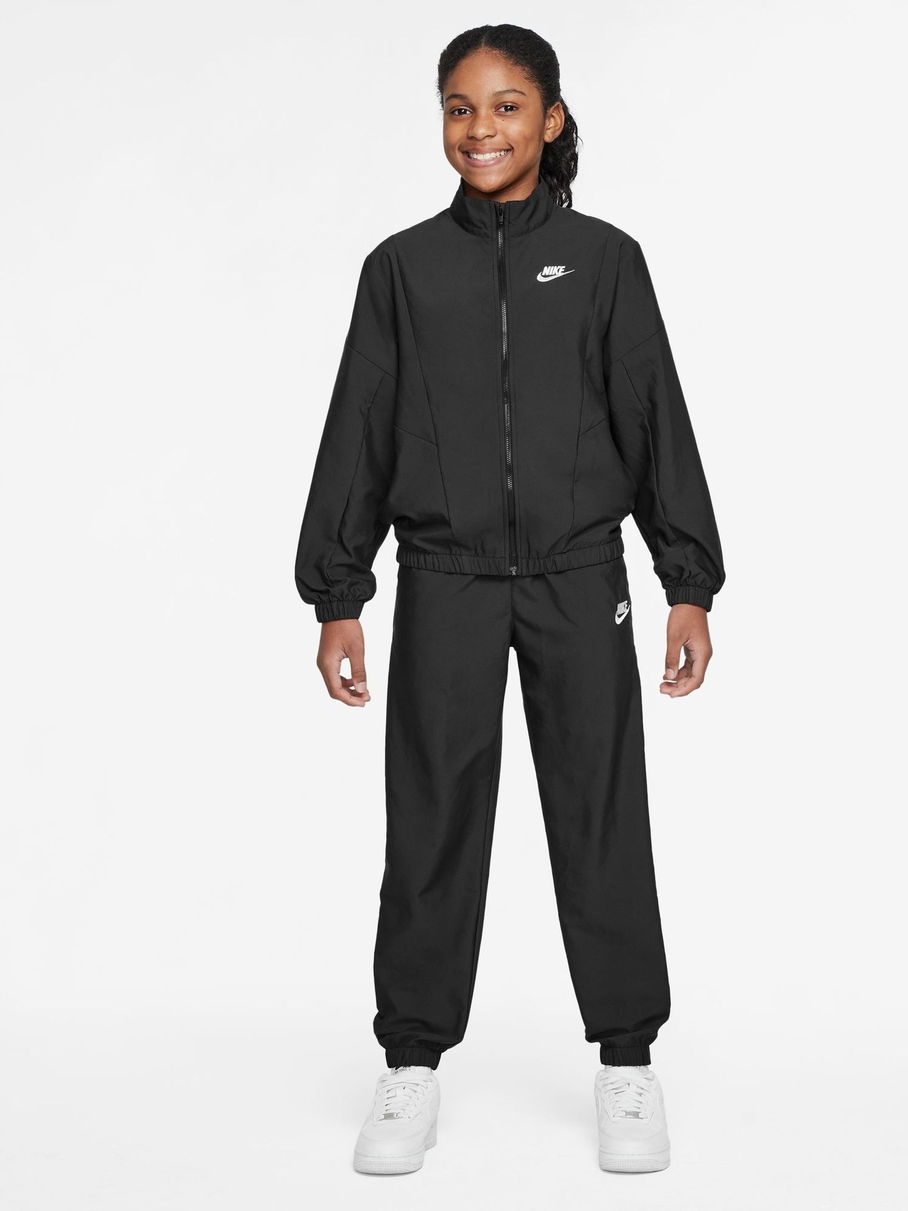 Next：日本 Nike ポリジップスルー トラックスーツ from Next Japan