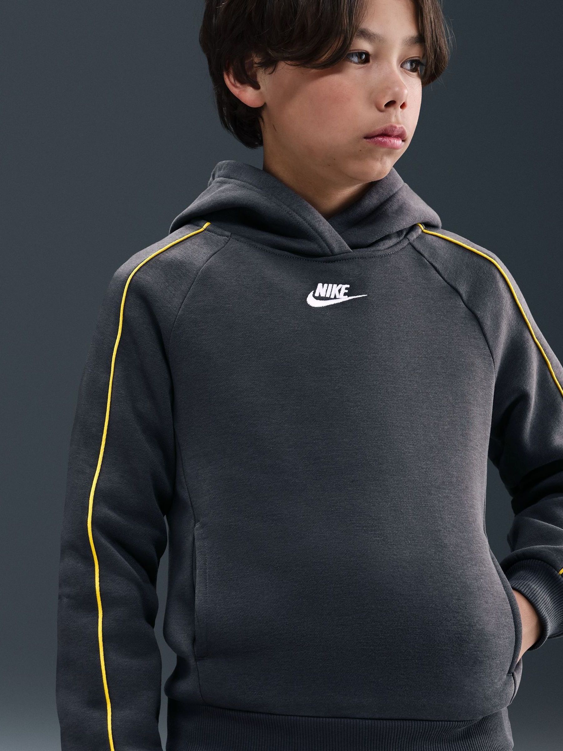 nike dark grey heather