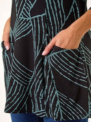 Roman Green Abstract Print Pocket Detail Tunic - Image 5 of 5