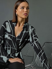 Roman Abstract Print Tie Side Shirt - Imagen 1 de 9