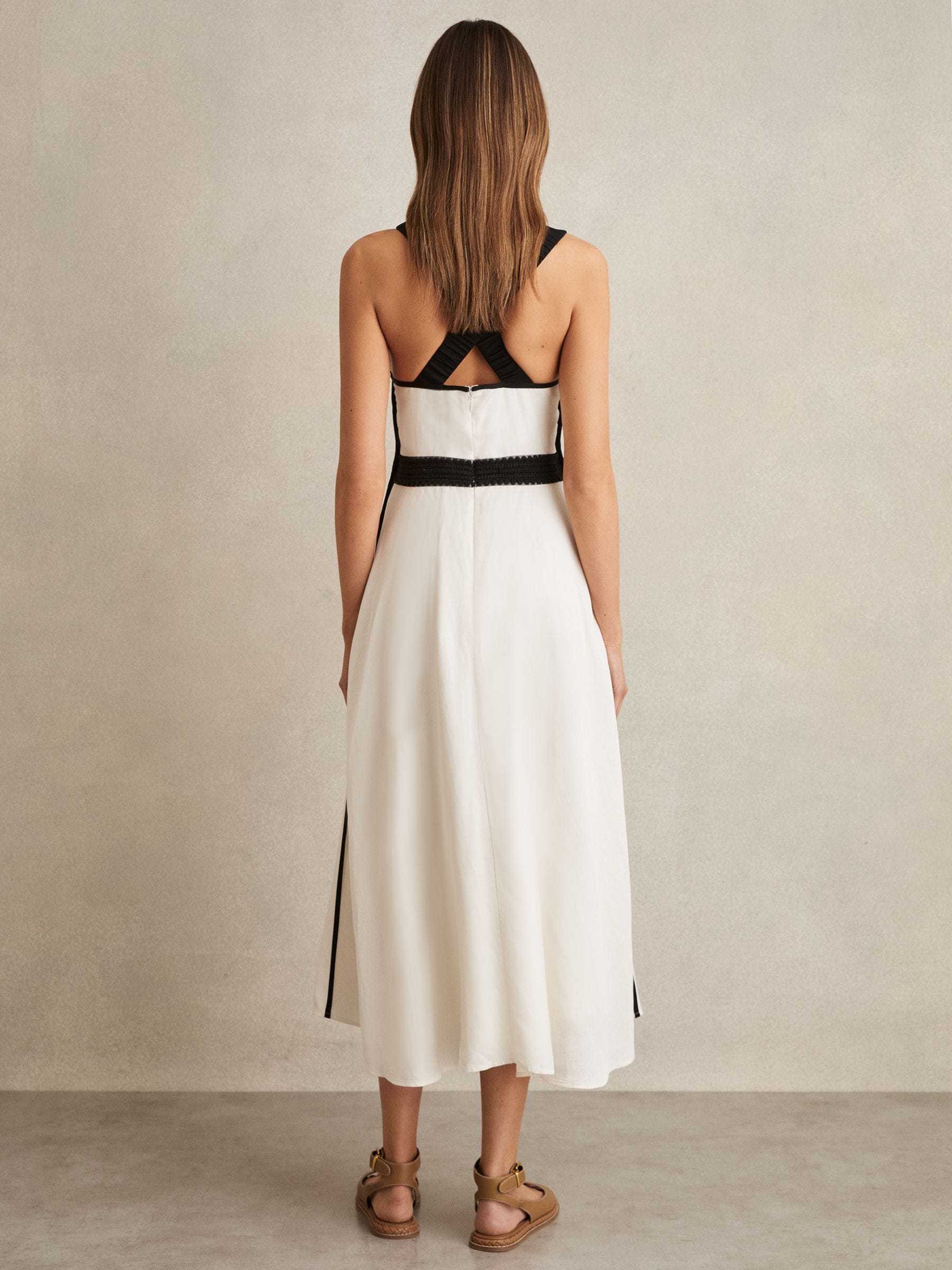【海外限定】REISSドレス☆Valencia Contrast Trim Flared Midi Reiss Contrast Trim Flared Midi Dress With Linen in Ivory