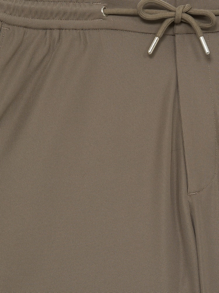 Reiss Mocha Brown Newmark Textured Drawstring Shorts - Image 6 of 6