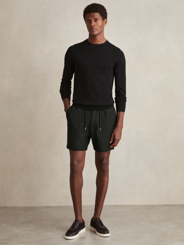 Reiss Dark Green Newmark Textured Drawstring Shorts - Image 1 of 6