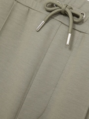 Salvia - Pantalones de chándal de punto con cordón ajustable Premier de Reiss - Imagen 6 de 6