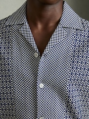 Reiss Navy/White Matisse Geometric-Jacquard Cuban-Collar Shirt - Image 4 of 6