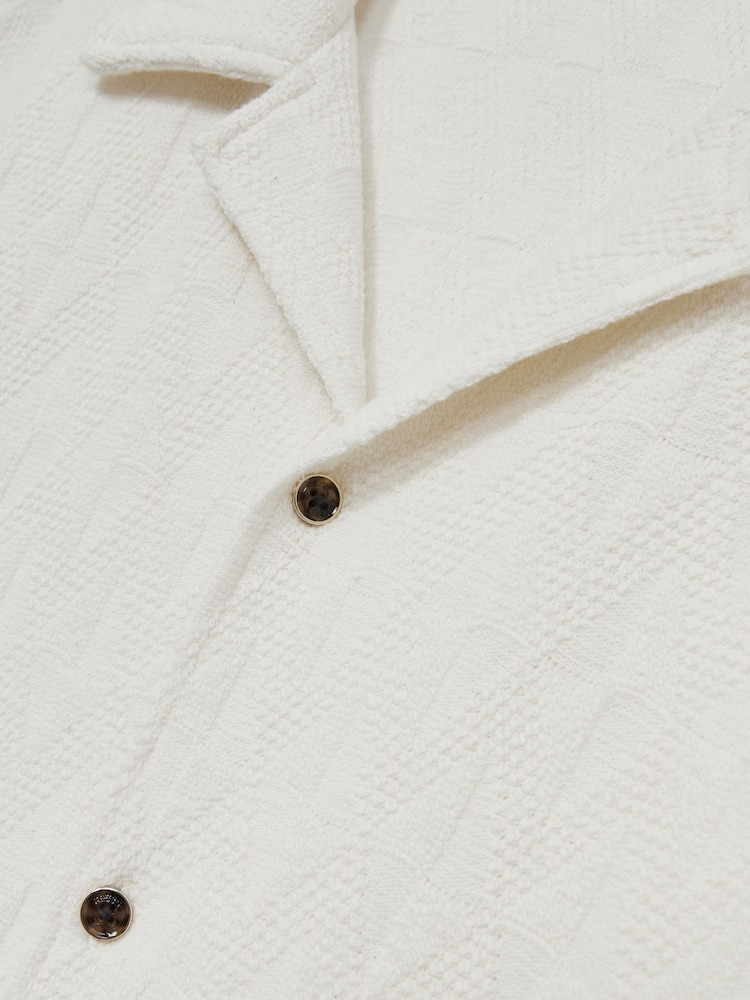 Hors blanc - Chemises à col cubain texturées Reiss Ackling en coton - Image 6 de 6