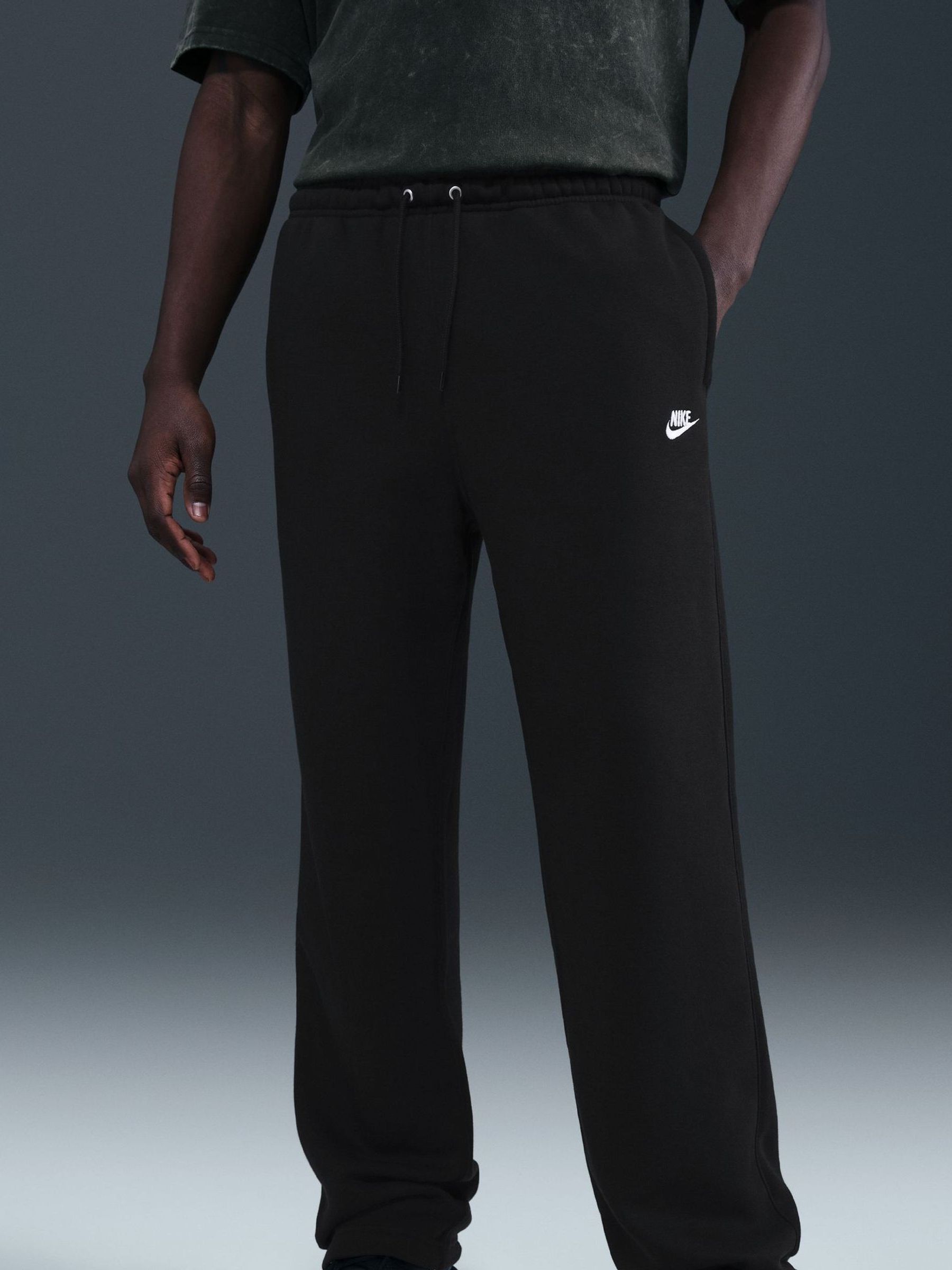 nike black club fleece joggers
