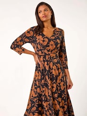 Vestido midi wrap com estampa Roman Print - Imagem 2 de 5