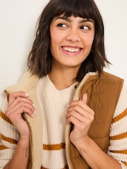 بني فاتح بني - FatFace Reversible Gilet - صورة 5 من 8
