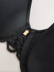 Black Pad Full Cup Premium Ultimate Comfort Lightweight Breathable T-Shirt Bra - Image 9 of 9