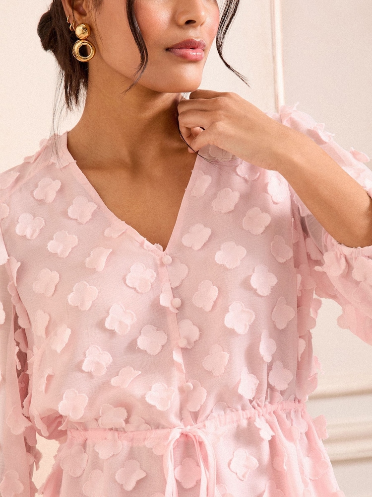 Rosa rubor - Love & Roses V-Neck Tie Detail 3/4 Sleeve Peplum Top - Imagen 2 de 4