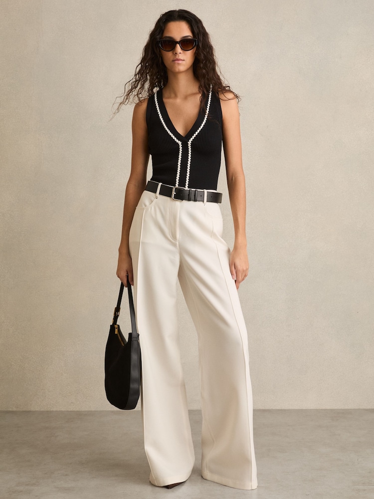 Elfenbein - Reiss Heather Figurbetonte Palazzo-Hose - Bild 1 von 6 Elfenbein - Reiss Heather Figurbetonte Palazzo-Hose - Bild 1 von 6