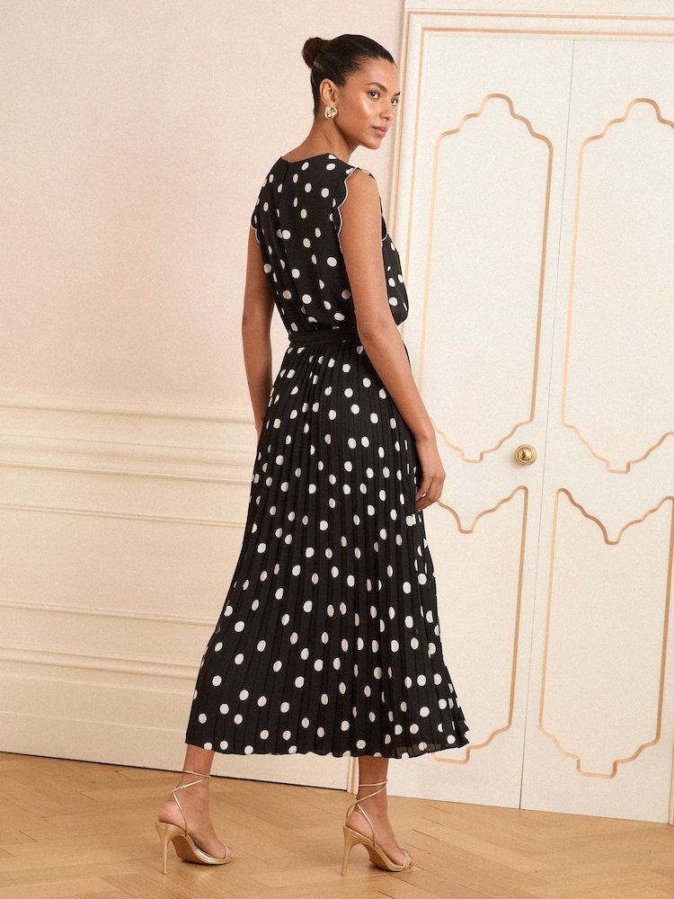 Love & Roses Black/White Petite Scallop Detail Pleated Midi Dress - Image 3 of 4