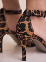 Leopard Signature Premium Leather Round Toe Buckle Detail Mid Simple Sandals - Image 2 of 9