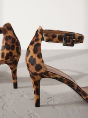 Leopard Signature Premium Leather Round Toe Buckle Detail Mid Simple Sandals - Image 7 of 9