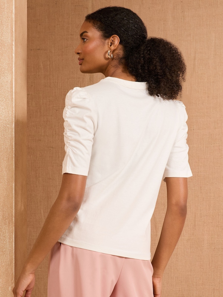 Love & Roses Ivory Bow Embellished Ruched Sleeve 100% Cotton Jersey Top - Image 4 of 4