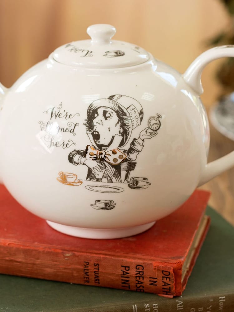 V&A White Large Alice in Wonderland China Teapot - Image 2 of 4