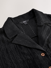 Negro - Camisa de manga corta con bordado para vacaciones - Imagen 2 de 4