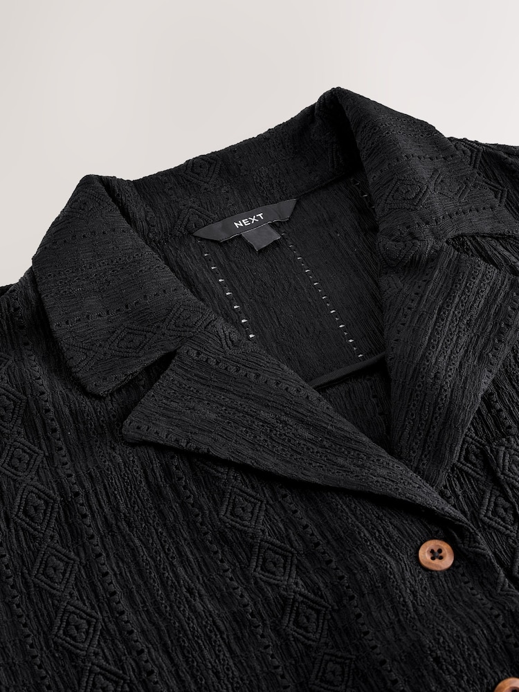 Negro - Camisa de manga corta con bordado para vacaciones - Imagen 2 de 4