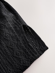 Negro - Camisa de manga corta con bordado para vacaciones - Imagen 3 de 4